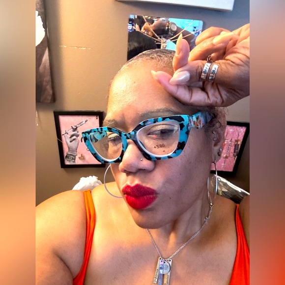 (SOLD) NWOT Vince Camuto Premium Reading Glasses - Picture 10 of 14